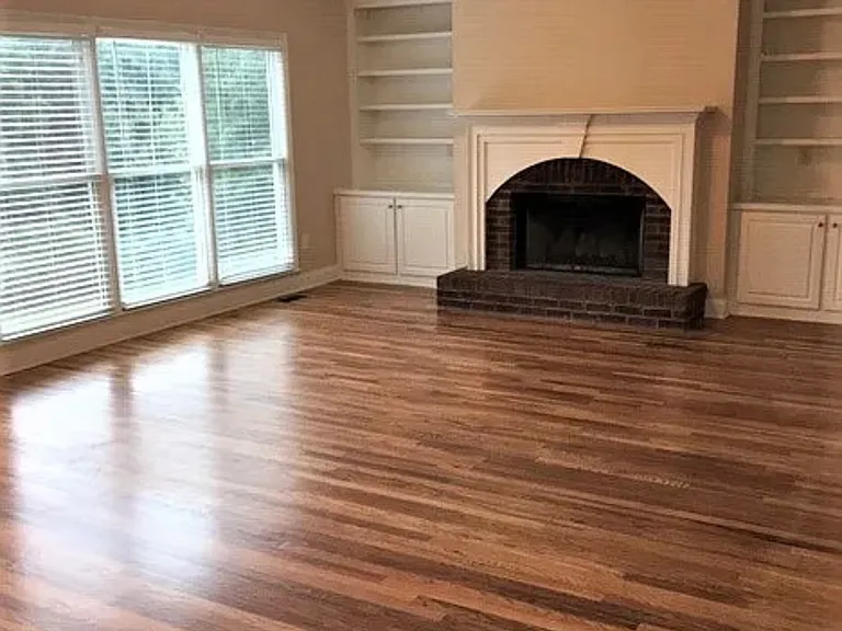 9005 Forest Path Dr — Photo 4