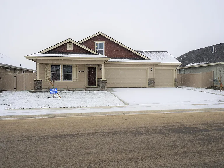3067 N Greengate Way — Photo 2