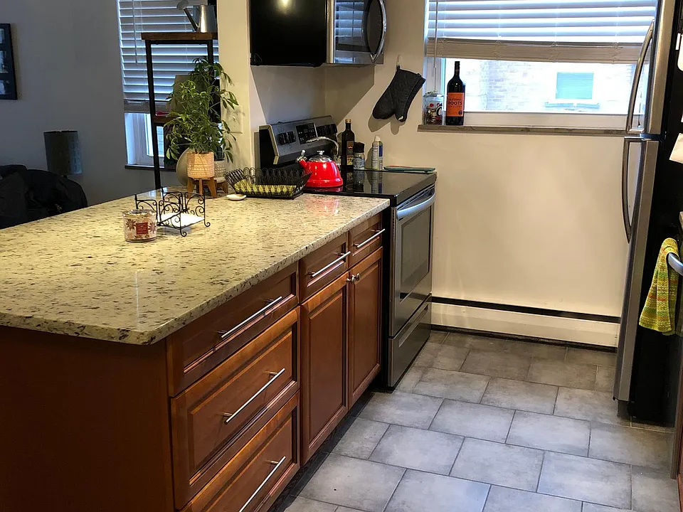 2733 Cypress Way #4