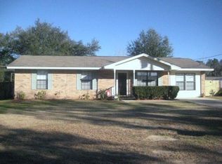 5430 Douglas St, Milton, FL 32570