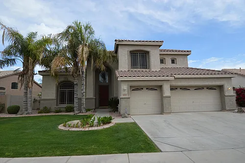 642 W Raven Dr Photo 1