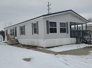 2770 S Ivy Ln #143, Mount Pleasant, MI 48858