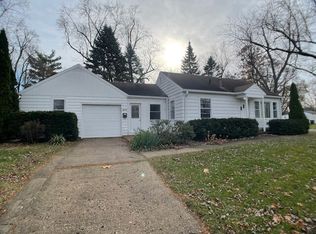 1418 W McClure Ave, Peoria, IL 61604