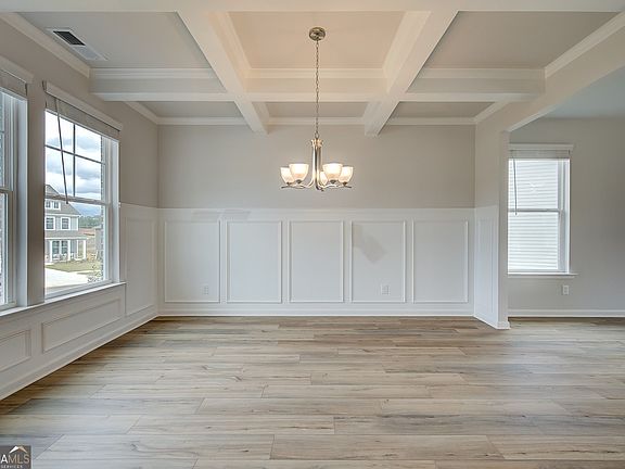 3rd image of 28 Fayme Ct