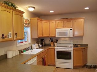 15217 Leonard Rd, Spring Lake, MI 49456