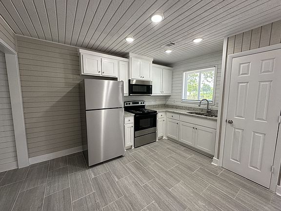 2nd image of 8313 1st St #83131STA