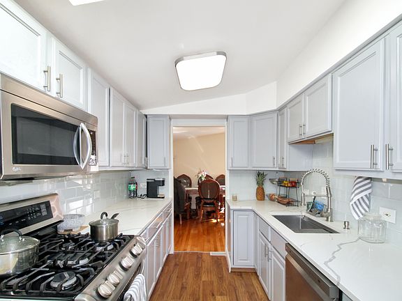 2nd image of 7806 W 80th Pl