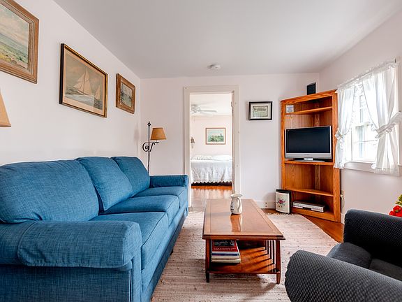 5th image of 2 Lily St