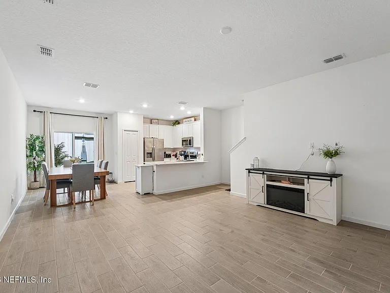 2160 Windward Cay Ln — Photo 8
