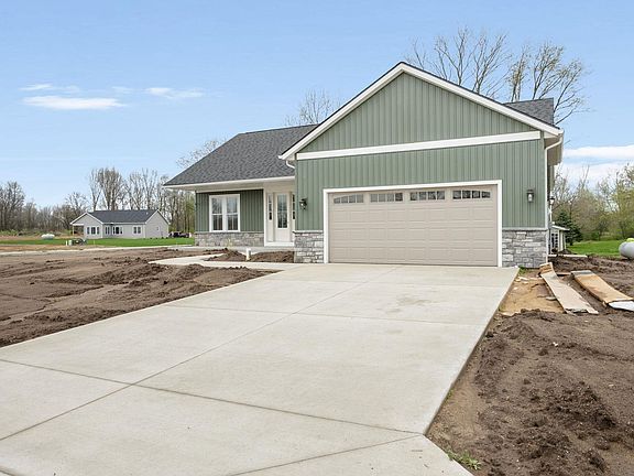 2nd image of 50775 Stella Ct