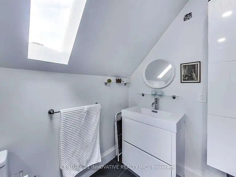 27 Saint Johns Rd #C — Photo 15