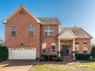 707 Park Dr, Goodlettsville, TN 37072