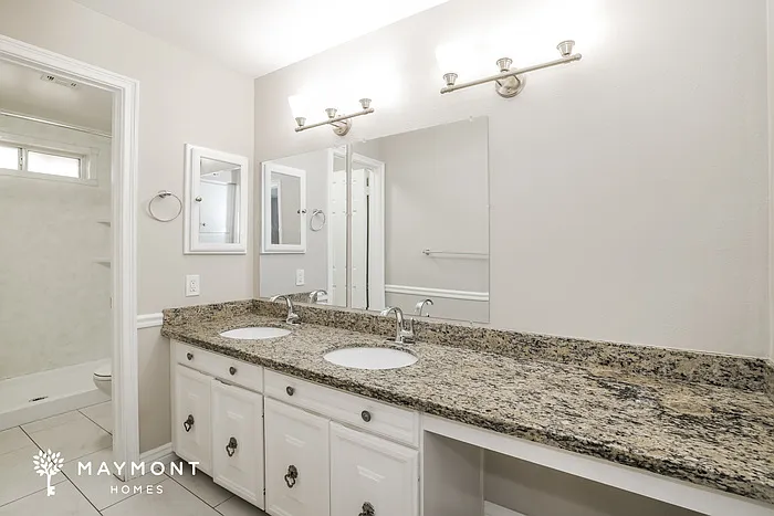 525 E Geneva Dr — Photo 8