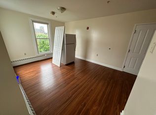 8 Saint Marys St APT 201, Biddeford, ME 04005