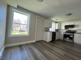 Knox ST Apartments - 11