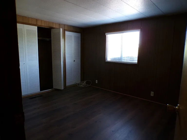 2300 N Hart Rd — Photo 11