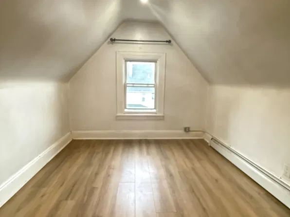 87-46 98th St #3, Woodhaven, NY 11421