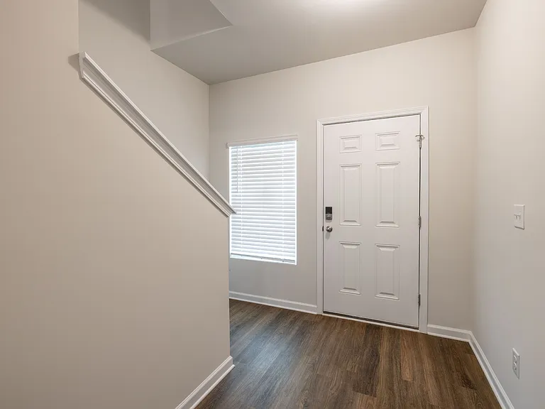 142 S Bell Ave #1 — Photo 5