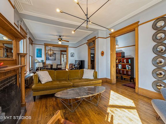 5th image of 241 Clinton Ave