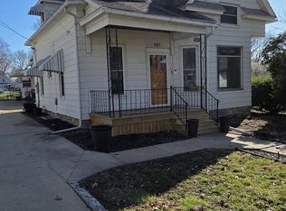 907 W 2nd St, Rock Falls, IL 61071