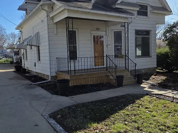907 W 2nd St, Rock Falls, IL 61071
