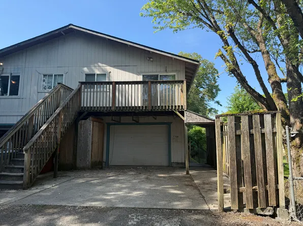 770 Wyeth St #A, Saint Helens, OR 97051