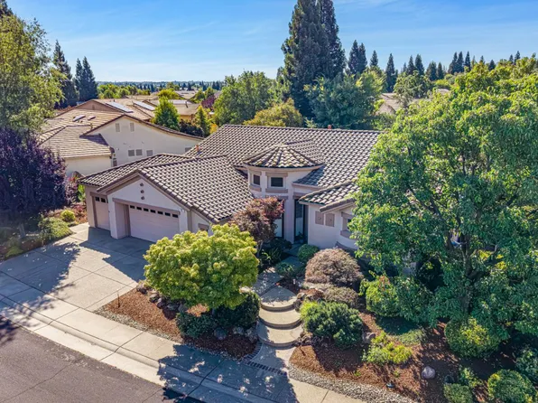 955 Yosemite Ln, Lincoln, CA 95648