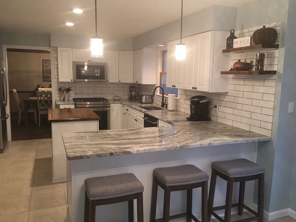1st image of 109 Pinehurst Dr