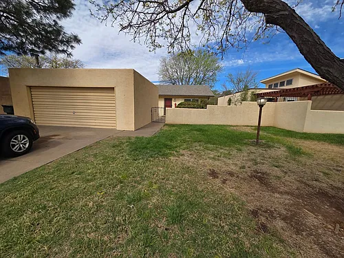37 Paseo Vlg Photo 1