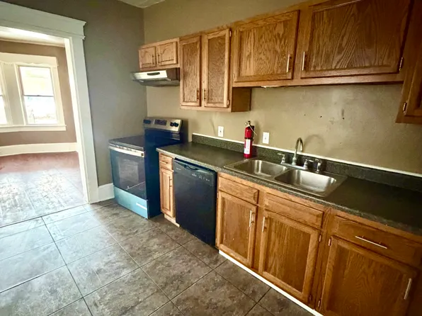 933 W Market St #1, Kingston, PA 18704