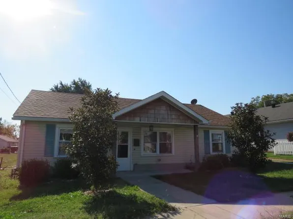 704 E Pearl St, Jerseyville, IL 62052