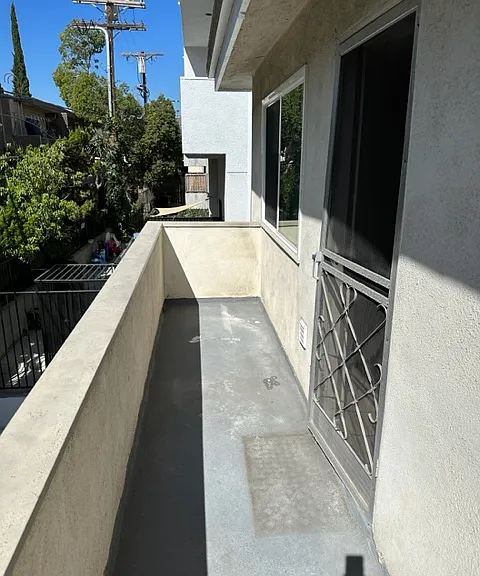 1941 Malcolm Ave #6 — Photo 7