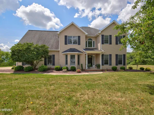 1110 Cardinal Ln, Williamsport, PA 17701