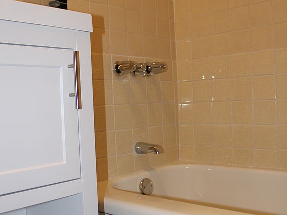 4th image of 10 Henchman St APT 2M