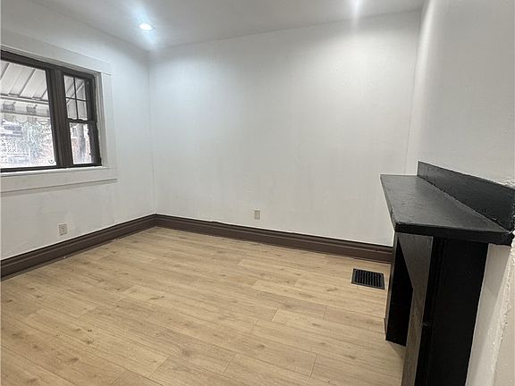 2nd image of 5112 Chaplain Way