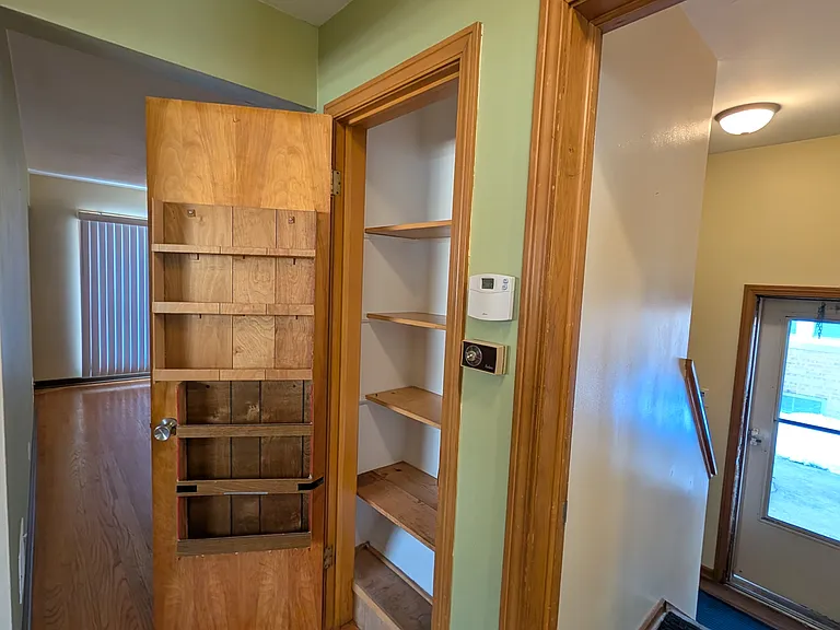 9120 Newcastle Ave — Photo 8