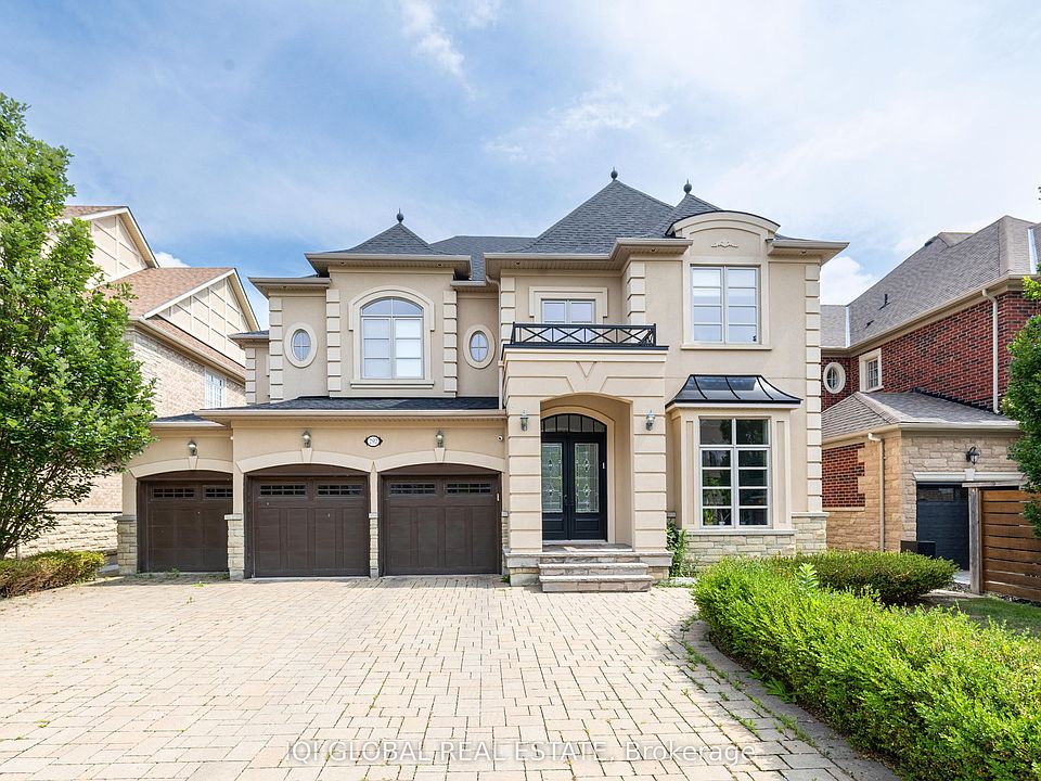 1st image of 292 Lady Valentina Ave