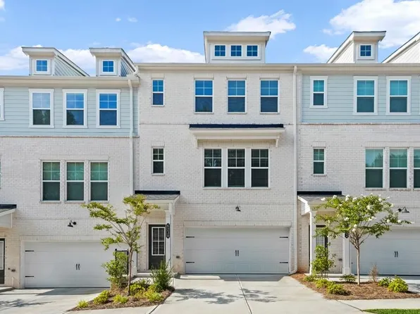 6230 Kenbrook Dr, Tucker, GA 30084
