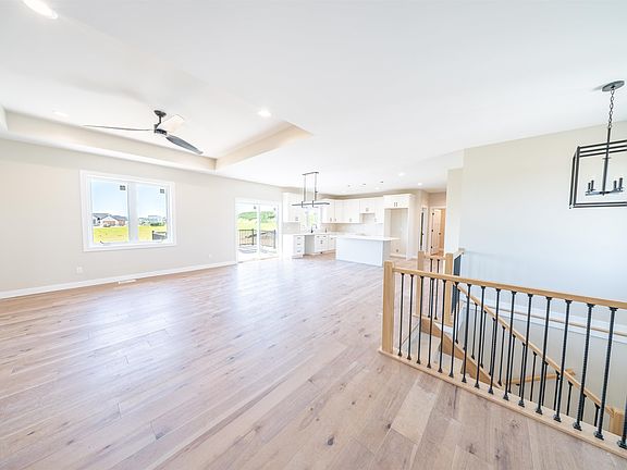 3rd image of 14368 Keegan Ct