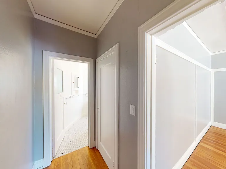 607 Beacon St — Photo 12