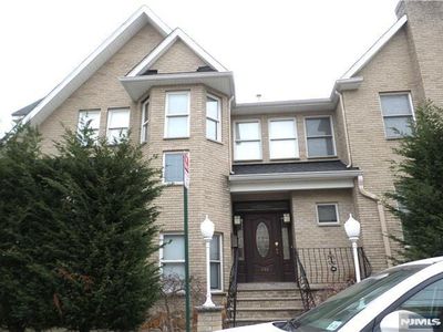 1628 William St, Fort Lee, NJ, 07024