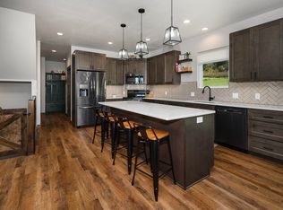 3001 Jude Ln NW, Mandan, ND 58554