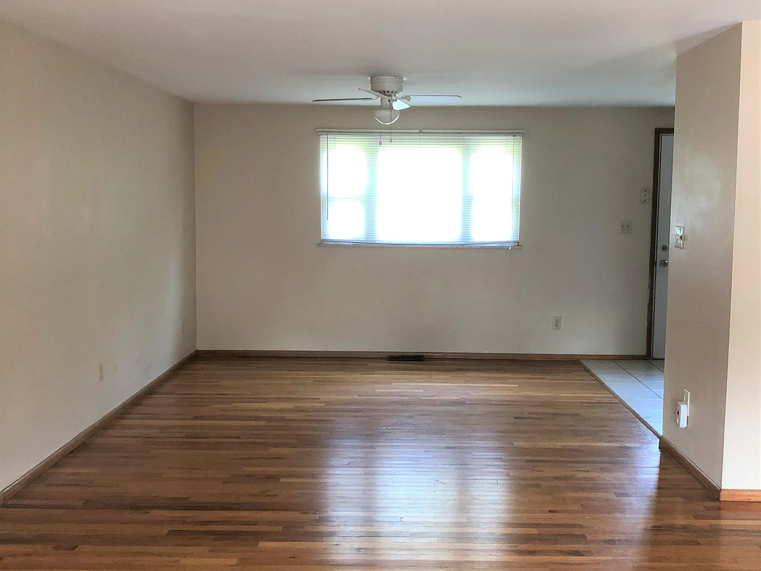 20 Berkley Dr - 1 — Photo 3