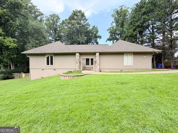 5344 Forest Springs Dr, Atlanta, GA 30338