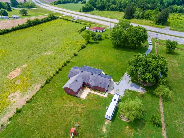 2738 Winchester Hwy, Flintville, TN 37335