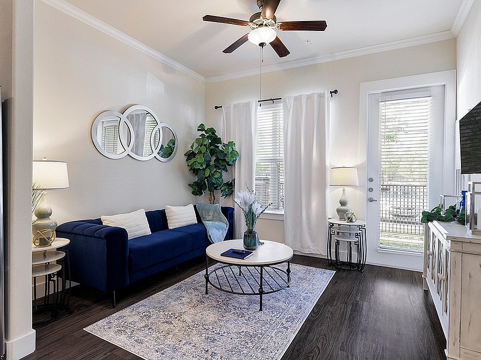 Model Living Room