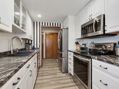 N85W15700 Ridge Rd, Menomonee Falls, WI, 53051