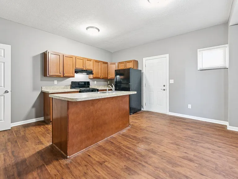274 E Barthman Ave — Photo 15