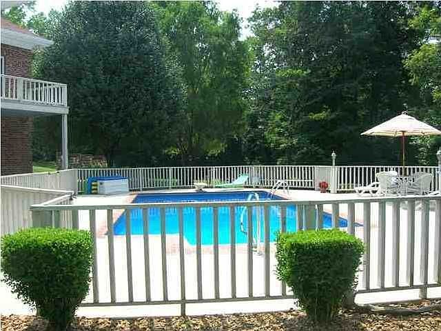 2nd image of 263 Dogwood Dr