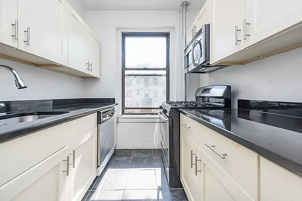 Rented by Kingdom Equities MGMT LLC | media 14